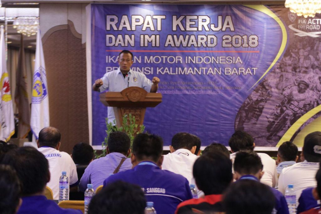 kapolda kalbar ajak mensosialisasikan gerakan keselematan di jalan raya dan mensukseskan Millenial Road Safety Festival 2019 foto joni