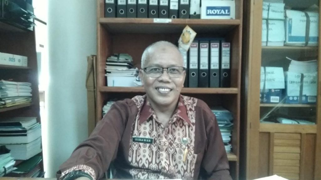 Kasi Pengembangan Perdagangan Luar Negeri Dinas Perdagangan dan Perindustrian kabupaten Bengkayang, Gunawan