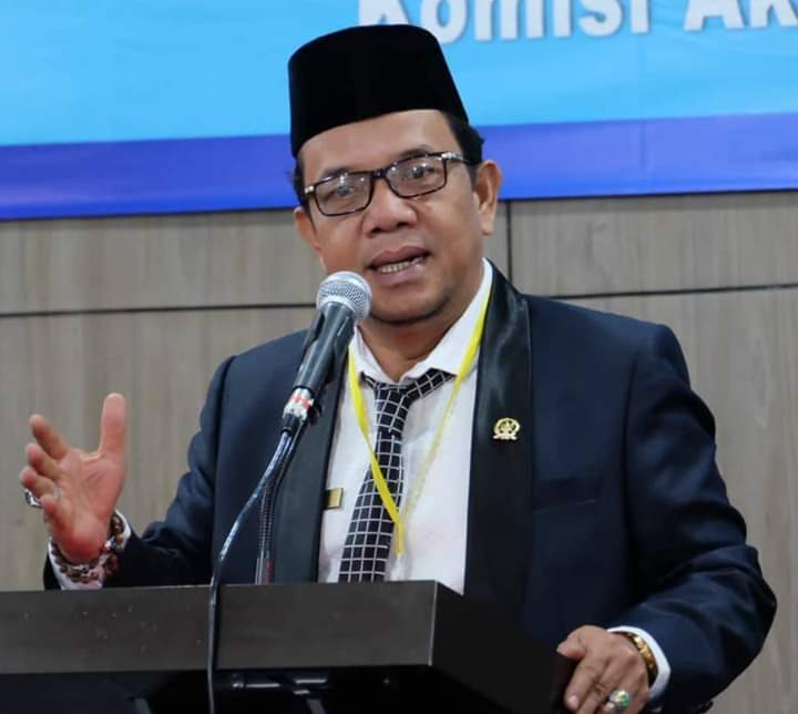 Ketua DPRD Sambas, Arifidiar