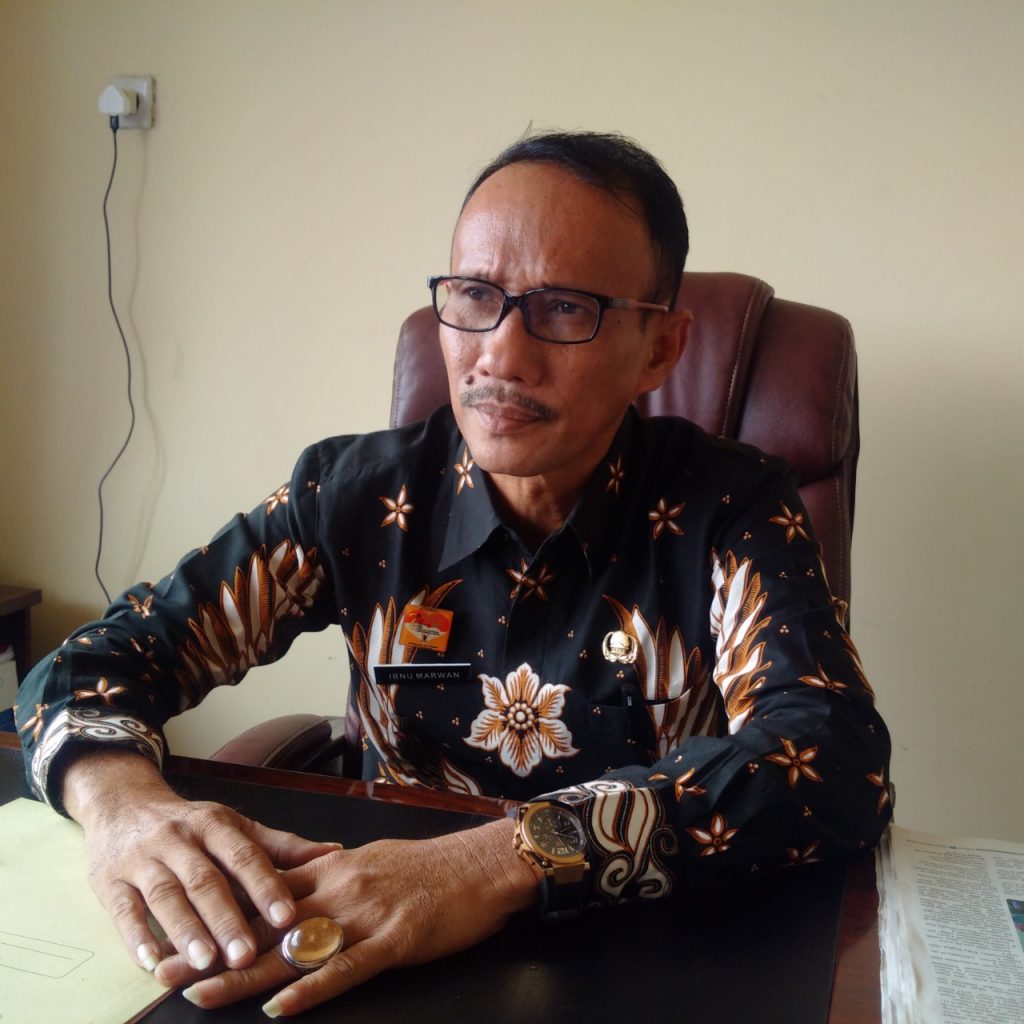 Foto--Kepala Dinas Perindustrian Perdagangan, Koperasi dan Usaha Mikro (Disperindagkop dan UM) Kabupaten Sanggau, Syarif Ibnu Marwan. 