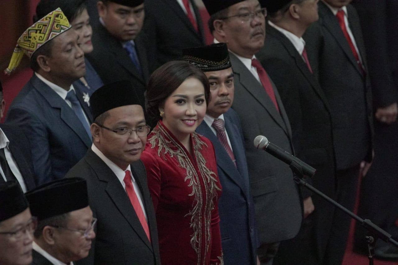 Pelantikan anggota DPRD Kalbar Periode 2019-2024. FOTO/ Dokumentasi Angeline Fremalco.