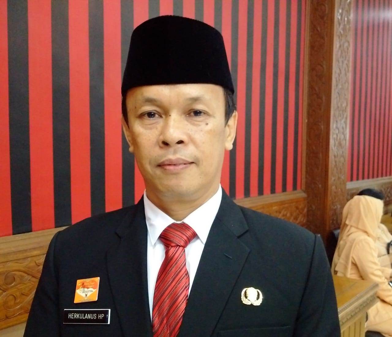 Foto---Herkulanus, Kepala BKPSDM Kabupaten Sanggau 