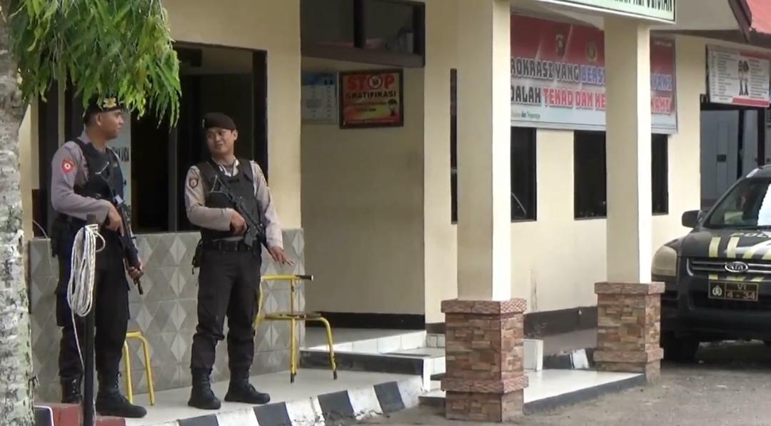 Penjagaan di Polres Landak  diperketat rabu (13/11/2019).