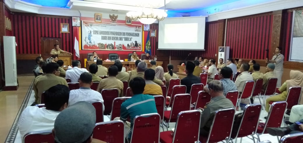 Foto---Bupati Sanggau, Paolus Hadi memberi sambutan dalam Rakor pengendalian dan penanggulangan rabies dan rencana aksi ‘Sanggau bebas rabies tahun 2024’ (Saber 24) di lantai I Kantor Bupati Sanggau, Selasa (21/1/2020)---Kiram Akbar