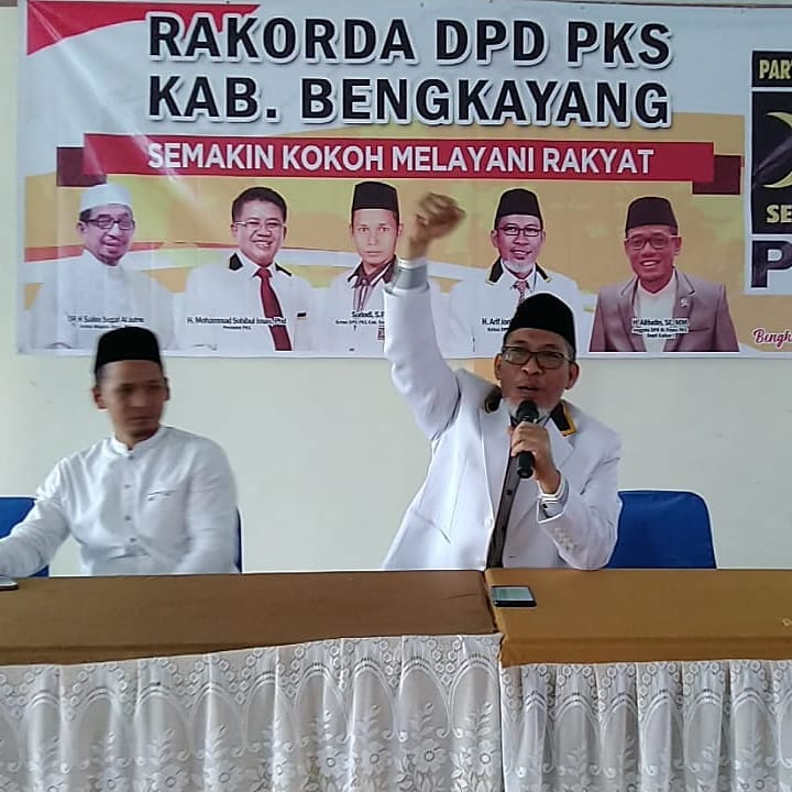 Ketua DPW PKS Kalbar, Arif Joni Prasetyo dalam Rakorda PKS Bengkayang 2020.