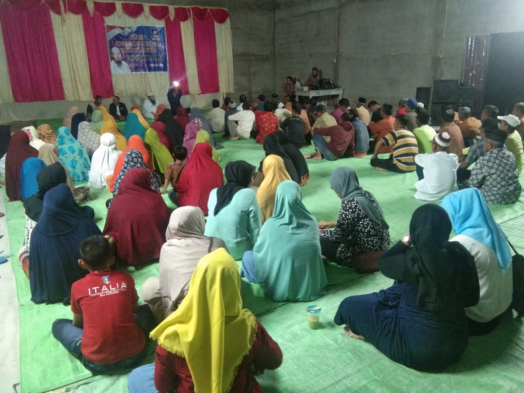 Caption: Anggota DPRD Provinsi Kalbar, Tony Kurniadi reses di Desa Mulia, Kecamatan Teluk Keramat, Kabupaten Sambas.